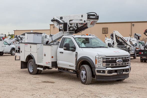New Versalift VST-40-I on New Ford F-550