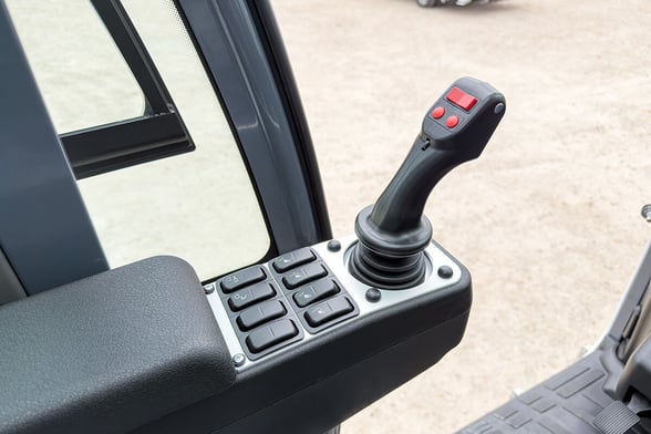 New Tadano AC 4.080-1 on New Tadano Carrier Carrier