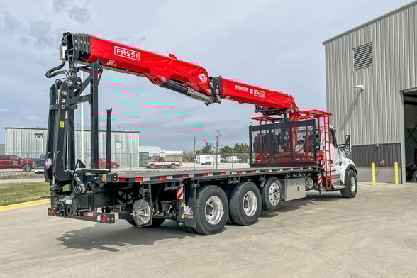 New Fassi F390SE.24 on New Kenworth T880