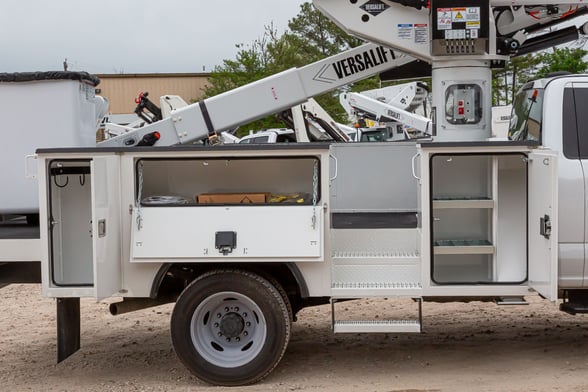New Versalift VST-40-I on New Ford F-550
