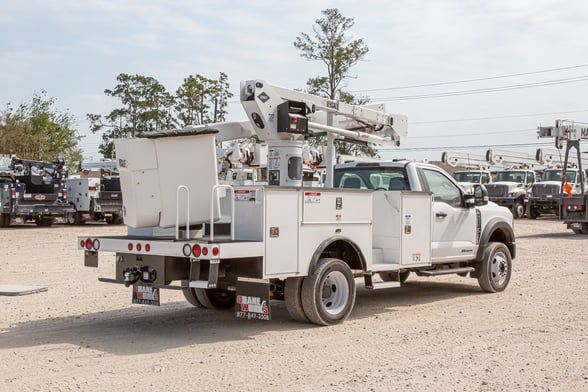 New Versalift SST-40-EIH on New Ford F-550