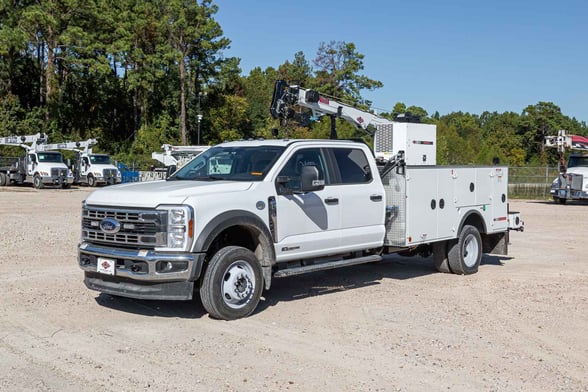 New IMT 7500-22 Dominator I Service body on New Ford F-550