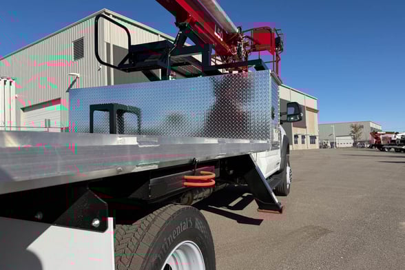 New Elliott L50R on New Ford F-550