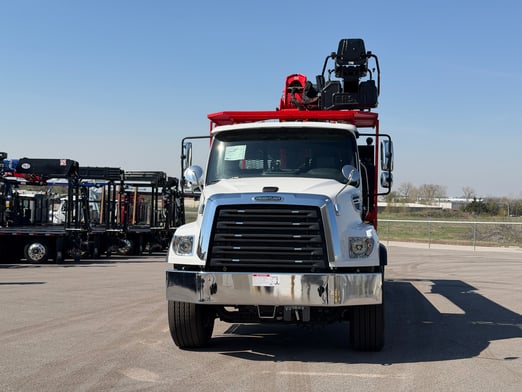 New Fassi F390SE.24 TSRC on New Freightliner 114SD Plus