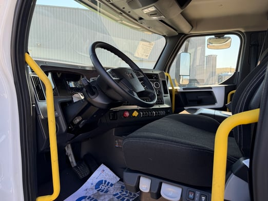 New Cormach 50000 WB95 GC on New Western Star 47X