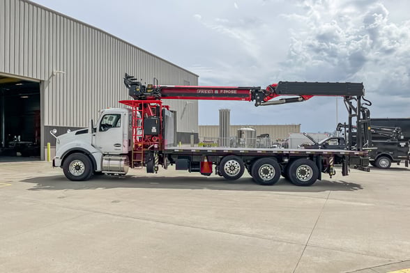 New Fassi F390SE.24 on New Kenworth T880
