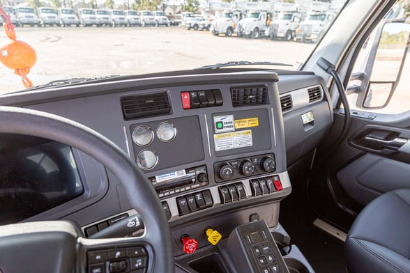 New Manitex 50155SHL on New Kenworth T880