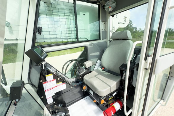 New National 14127A on New Kenworth T880