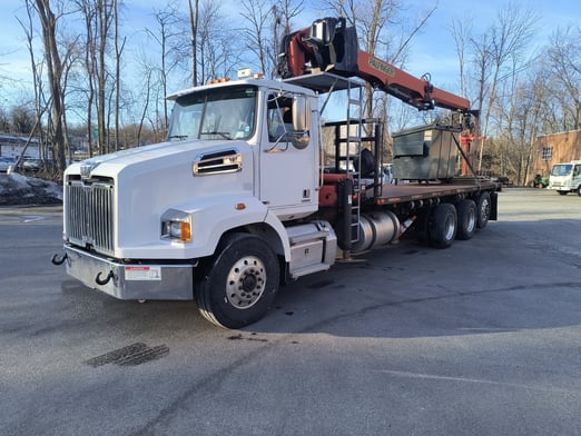 Used 2014 Palfinger PW 360 on Used 2014 Western Star 4700