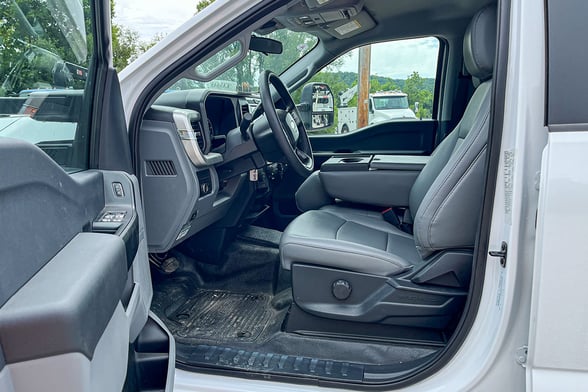 New IMT 7500-22 Dominator I Service body on New Ford F-550