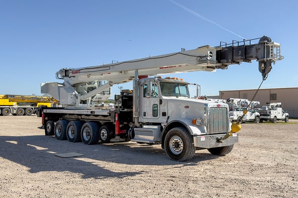 Used 2019 Elliott 45142 on Used 2019 Peterbilt 367
