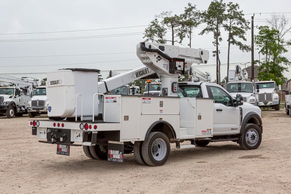 New Versalift VST-40-I on New Ford F-550