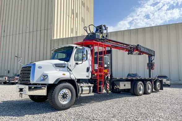 New Fassi F390SE.24 TSRC on Used 2024 Freightliner 114SD Plus