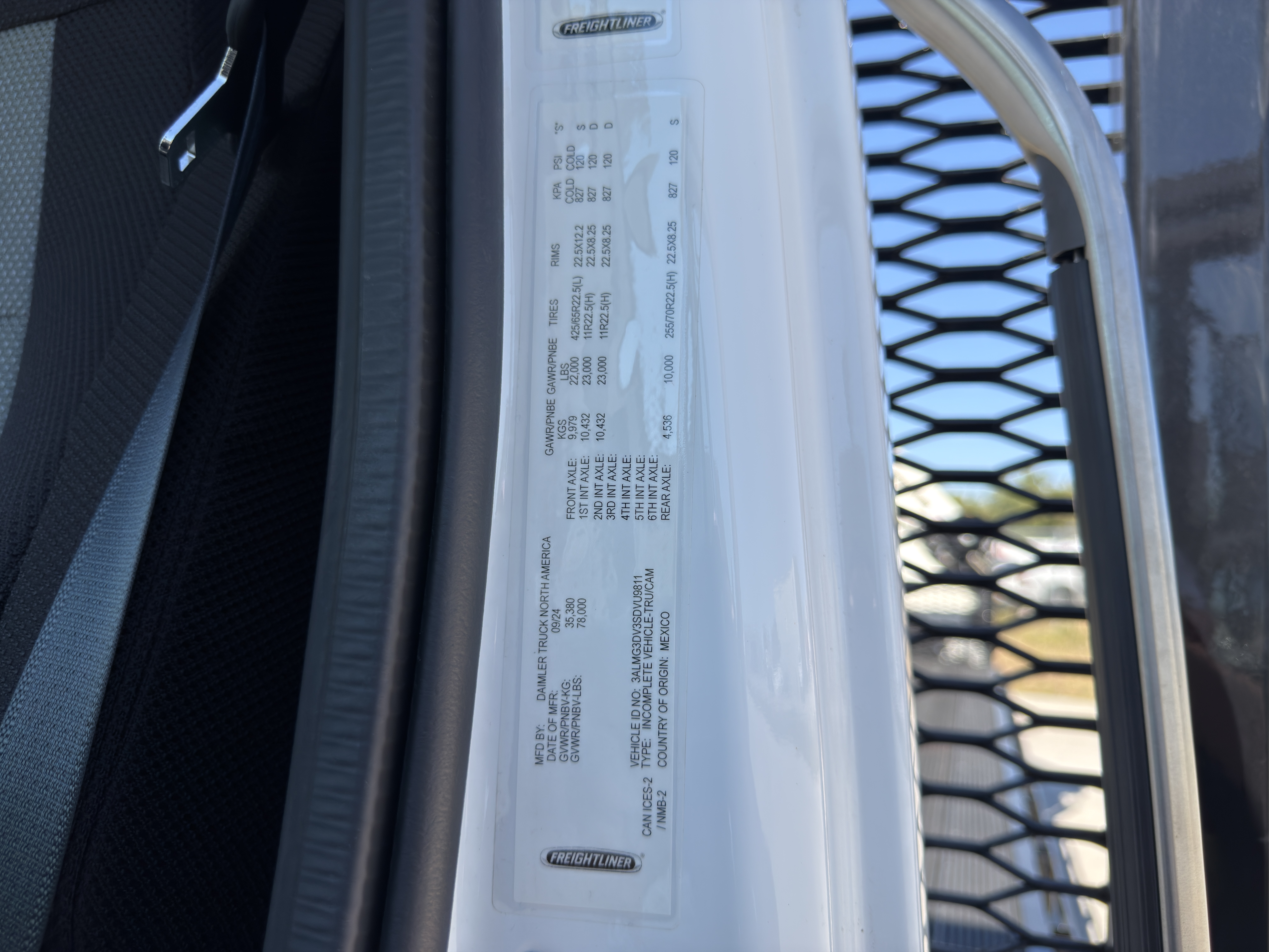 New IMT 40/275 on New Freightliner 114SD Plus