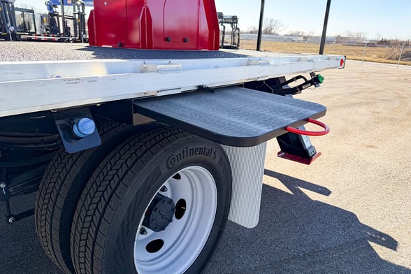 New Elliott L50R on New Ford F-550