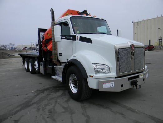 Used 2017 Palfinger PK 40002 EH F on Used 2017 Kenworth T880