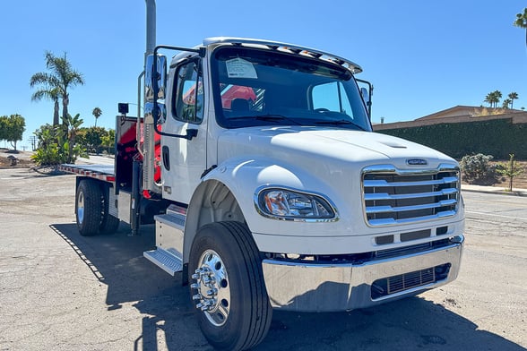 New Palfinger PK 9.501 SLD 5 B on New Freightliner M2 106