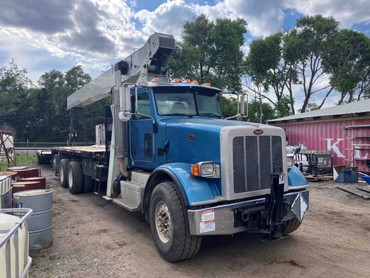 Used 2015 National 9103A on Used 2015 Peterbilt 365