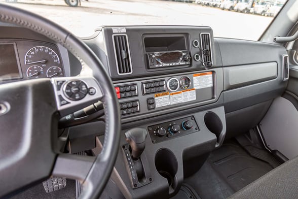 New Elliott L65R HiReach on New Freightliner M2 106 Plus