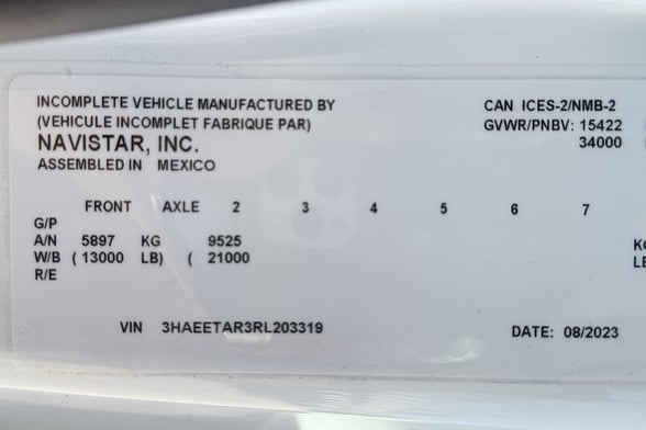 New Versalift VN-555-MHI on New International HV507