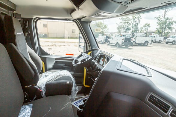 New Cranab TL12.2 on New Western Star 47X