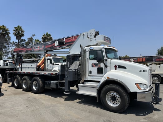Used 2018 Manitex 35124C on Used 2019 Kenworth T440