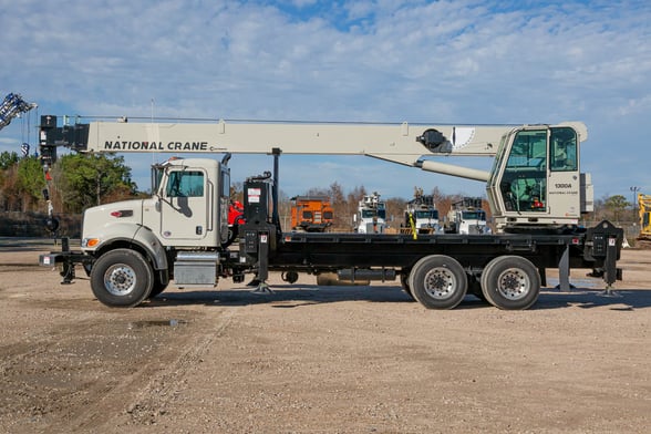 Used 2022 National 13110A on Used 2023 Peterbilt 348