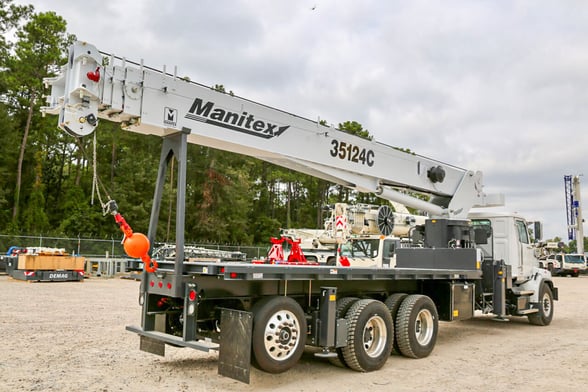 Used 2019 Manitex 35124C on Used 2018 Western Star 4700SB