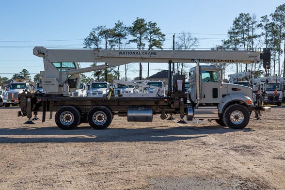 Used 2022 National 13110A on Used 2023 Peterbilt 348