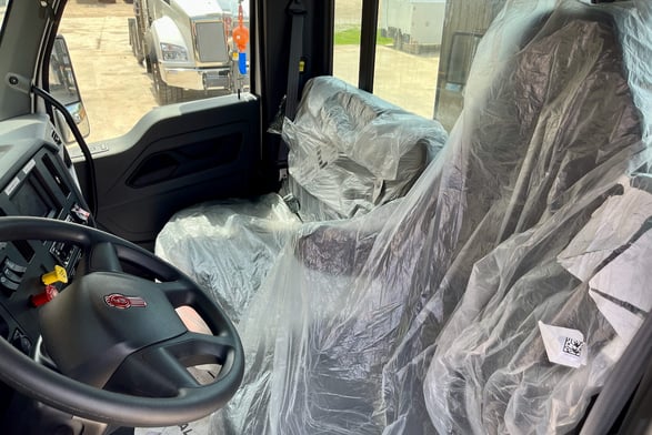 Used 2024 National 13110A on Used 2024 Kenworth T480