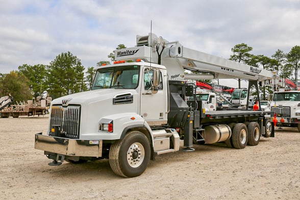 Used 2019 Manitex 35124C on Used 2018 Western Star 4700SB