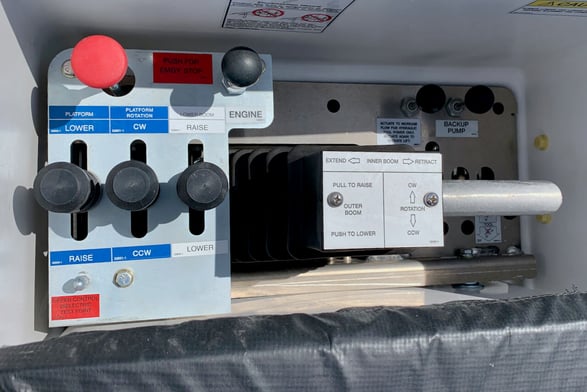 Used 2020 Versalift SST-40-EIH on Used 2019 Ram 5500