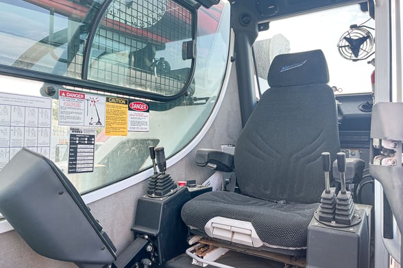 Used 2018 Manitex 40124SHL on Used 2019 Western Star 4700SB