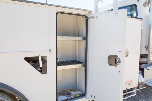 Used 2023 Versalift VN-555-MHI on Used 2024 Freightliner M2 106