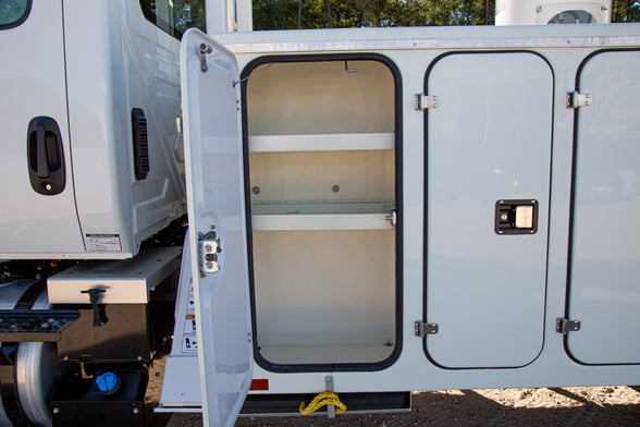 Used 2022 Versalift VST-6000-MHI-04 on Used 2023 International HV507