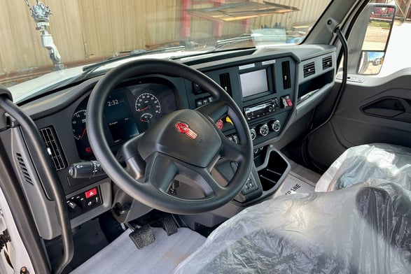 Used 2024 National 13110A on Used 2024 Kenworth T480