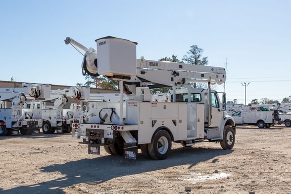Used 2023 Versalift VN-555-MHI on Used 2024 Freightliner M2 106