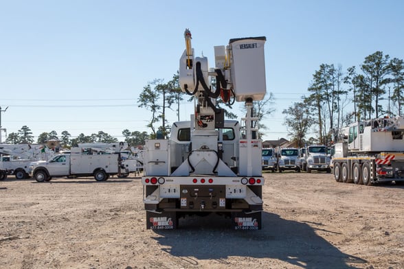 Used 2023 Versalift VN-555-MHI on Used 2024 Freightliner M2 106