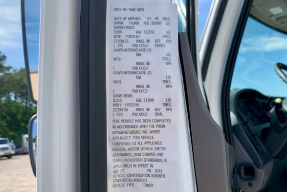 Used 2020 Versalift VST-6000-MHI-03 on Used 2020 Freightliner M2 106