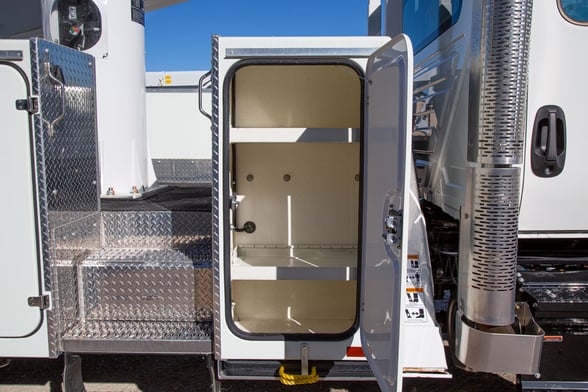 Used 2022 Versalift VST-6000-MHI-04 on Used 2023 International HV507