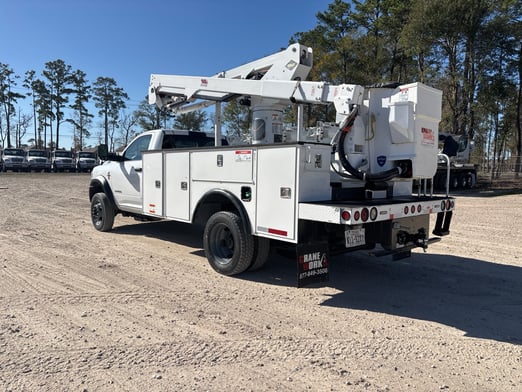 Used 2020 Versalift SST-40-EIH on Used 2019 Ram 5500