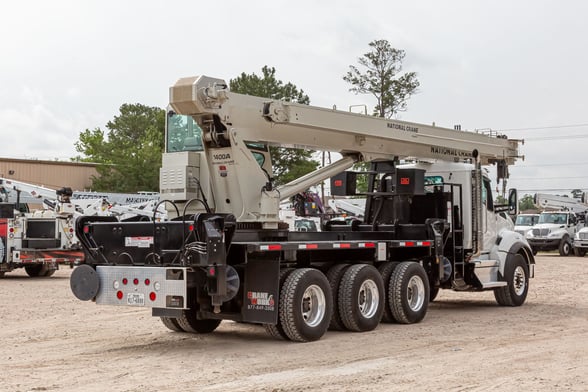 Used 2022 National 14127A on Used 2023 Kenworth T880