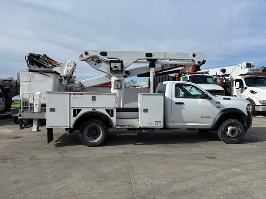 Used 2020 Versalift VST-47-I on Used 2019 Ram 5500