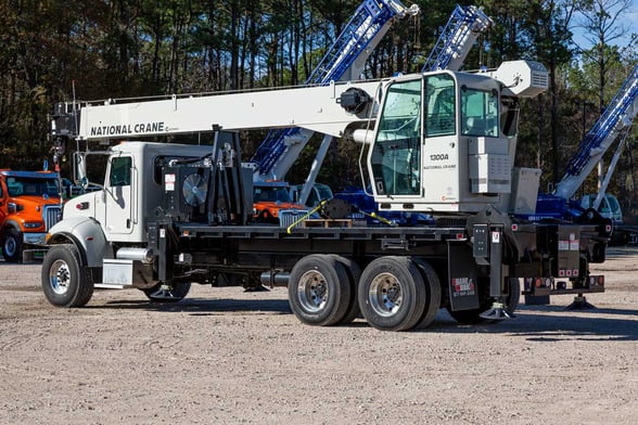 Used 2022 National 13110A on Used 2023 Peterbilt 348