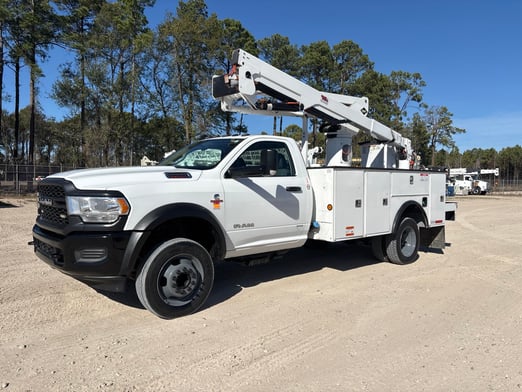 Used 2020 Versalift SST-40-EIH on Used 2019 Ram 5500
