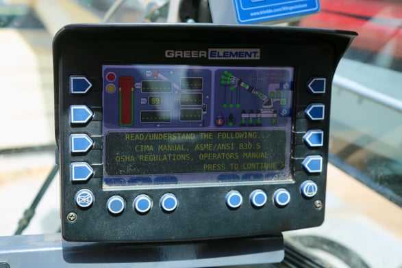 Used 2016 Terex Crossover 8000 on Used 2016 Kenworth T800