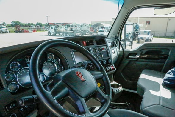 Used 2019 Manitex TC40142 on Used 2019 Kenworth T880