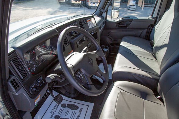 Used 2022 Versalift VST-6000-MHI-04 on Used 2023 International HV507