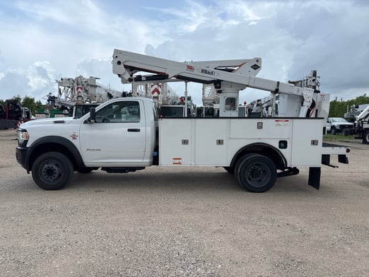 Used 2019 Versalift SST-40-EIH on Used 2019 Ram 5500