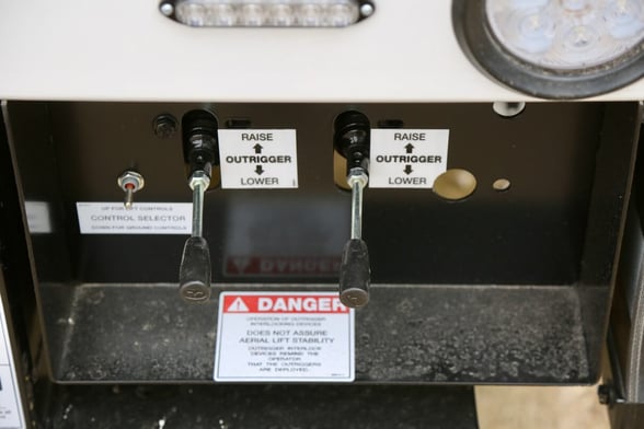 Used 2018 Versalift VST-47-I on Used 2018 Ram 5500